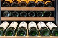 Conservation du vin : armoire de service ou cave de vieillissement  ?